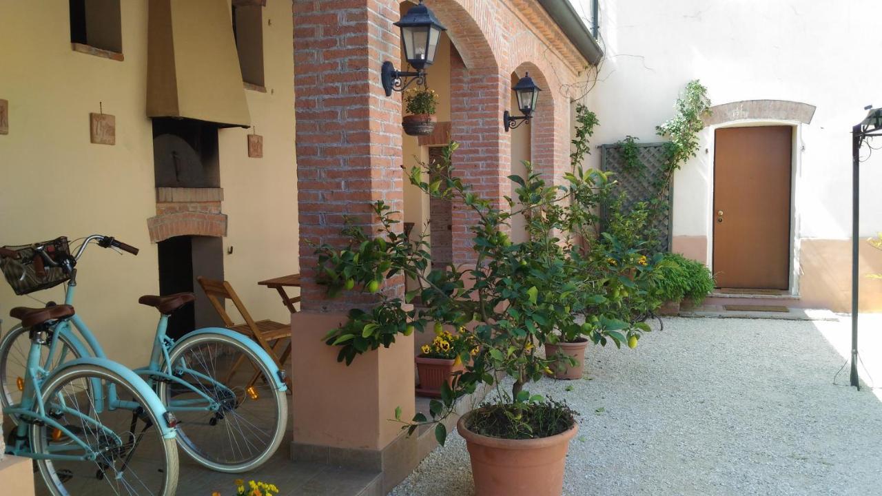 B&B Casa Manuela มานโตวา ภายนอก รูปภาพ
