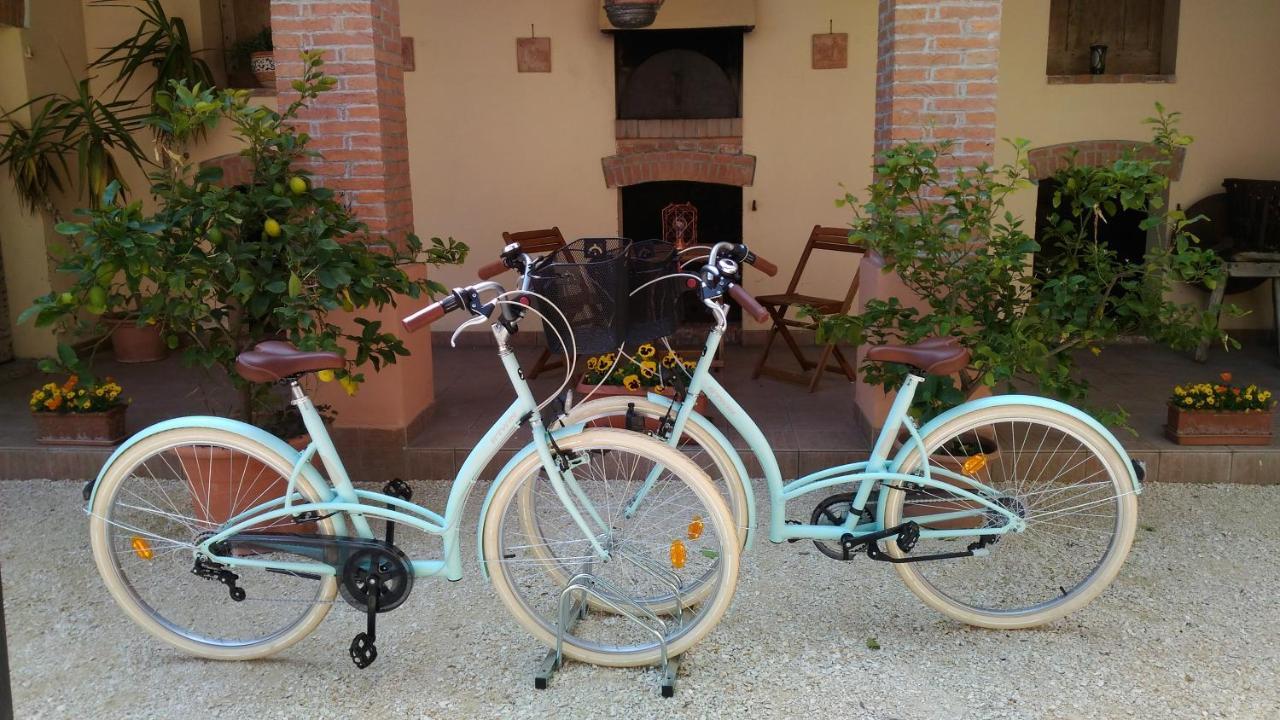 B&B Casa Manuela มานโตวา ภายนอก รูปภาพ