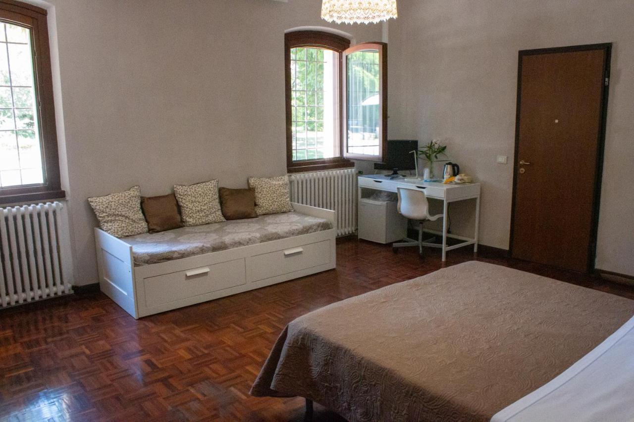 B&B Casa Manuela มานโตวา ภายนอก รูปภาพ