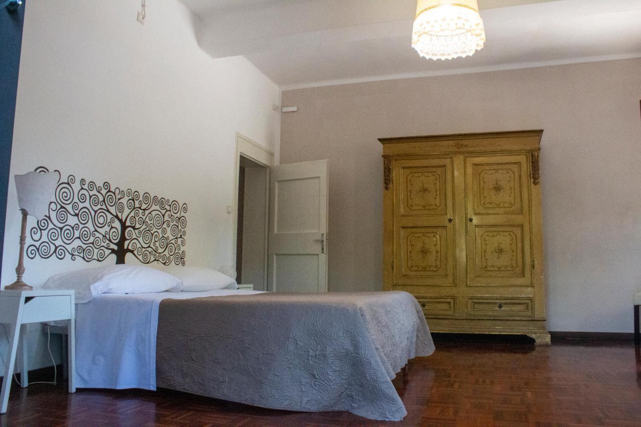 B&B Casa Manuela มานโตวา ภายนอก รูปภาพ
